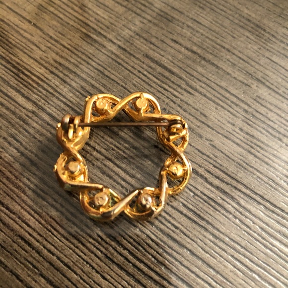 Vintage Round Circle Pin with Green Rhinestones - Picture 5 of 10